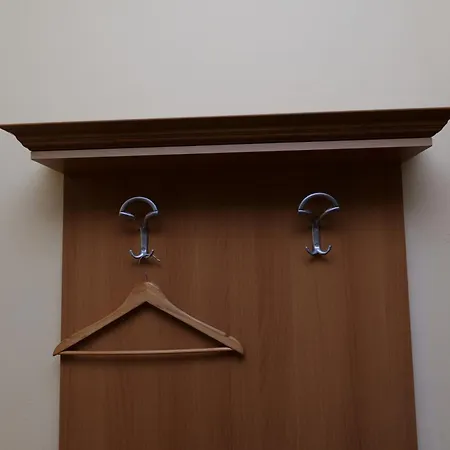 Viktoria Golem (Tirana)