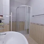 Viktoria מלון