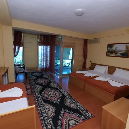 Viktoria Golem 3* Golem (Tirana)