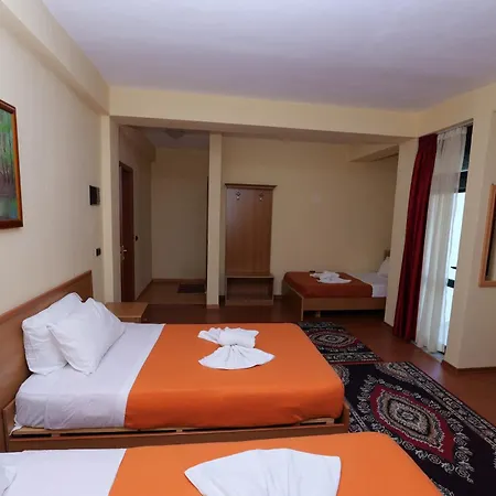 Hotel Viktoria Golem