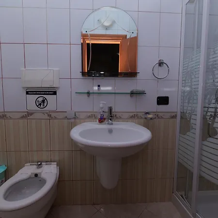Hotel Viktoria Golem 3*