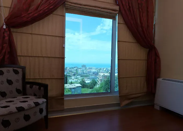 Viktoria 3* Golem (Tirana)