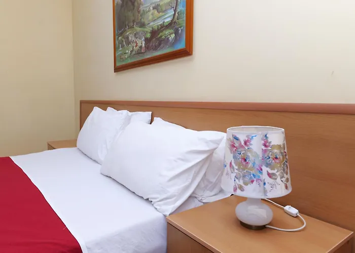 Viktoria Golem (Tirana)