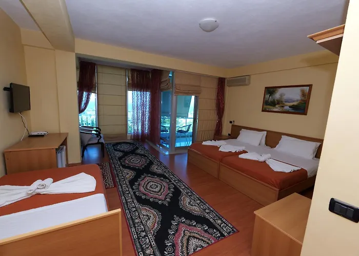 Viktoria 3* Golem (Tirana)