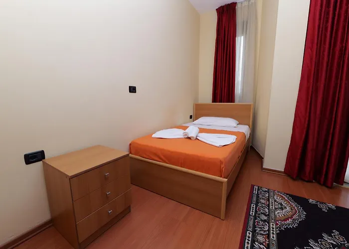 Viktoria Otel Golem (Tirana)