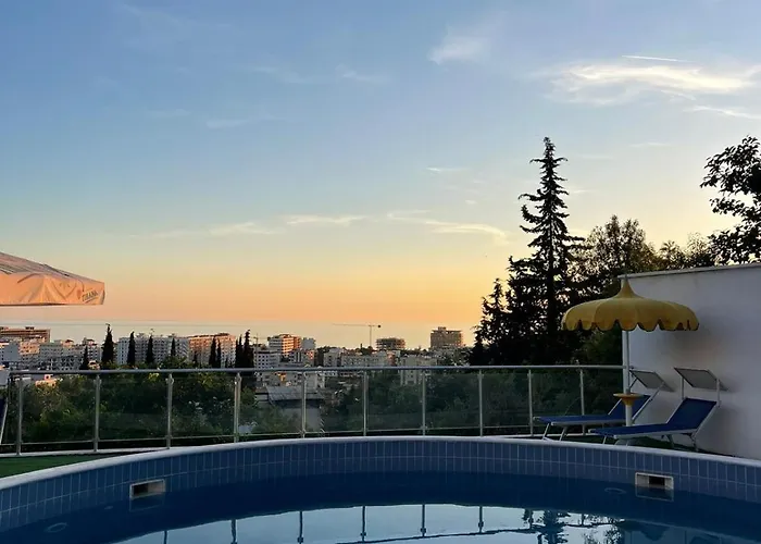 Viktoria Golem (Tirana)