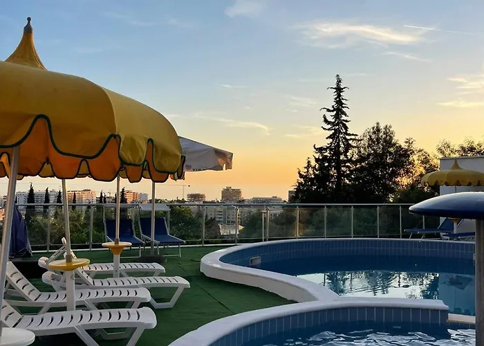 Viktoria Golem (Tirana)