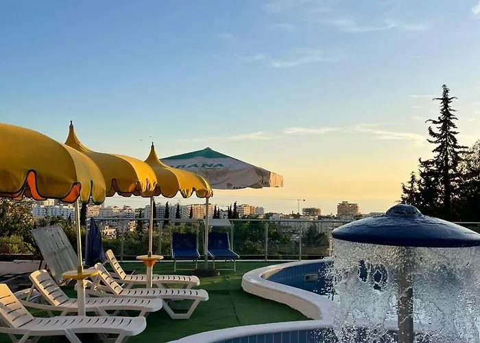 Viktoria Otel Golem (Tirana)